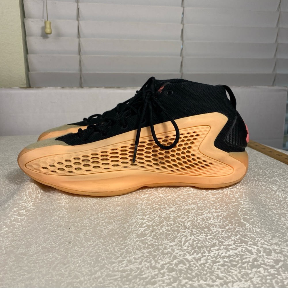 Anthony Edward’s Adidas AE1- Men Size 9.5 Athletic Shoes Orange Black